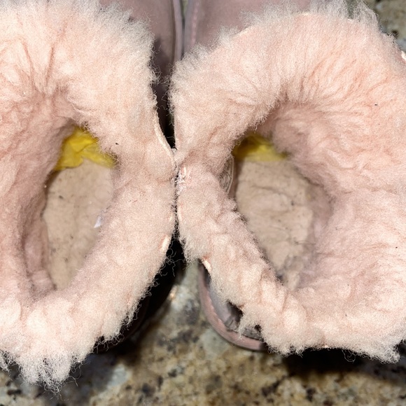 UGG Mini Bailey Button Bling - Picture 6 of 10